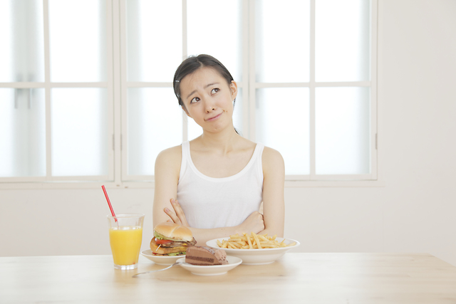 管理栄養士が教える！【食べていないのに太る人】の３つの特徴って？！