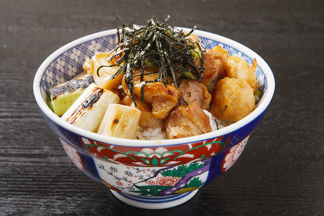 【514kcal】レンジで簡単！ボリューム＆野菜もとれちゃう焼き鳥丼-ダイエットレシピ