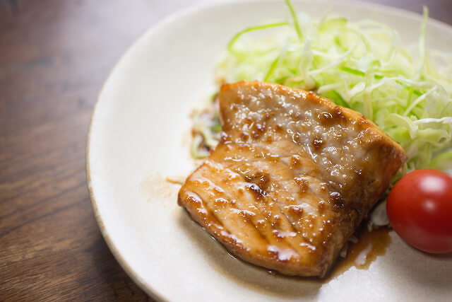 【509kcal】“甘からダレ”でご飯がすすむ♪マグロの照り焼きステーキ-ダイエットレシピ