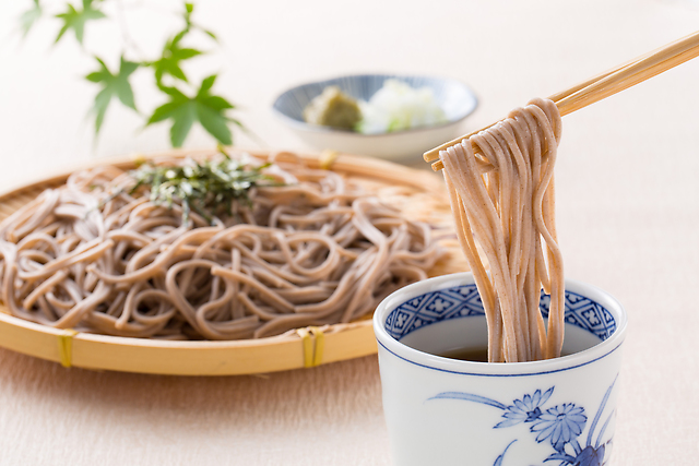 【この食べ方がダイエットに効果的！】うどん・そばを食べるときはココに気を付けてラクやせしよう！