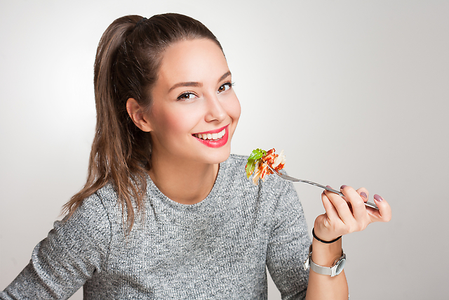 【管理栄養士が教える】「食べ過ぎた…」をなかったことにする秘策とは？！！