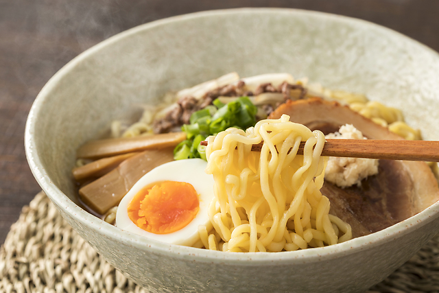 【ダイエット中でもOK】インスタントラーメンの太らない食べ方